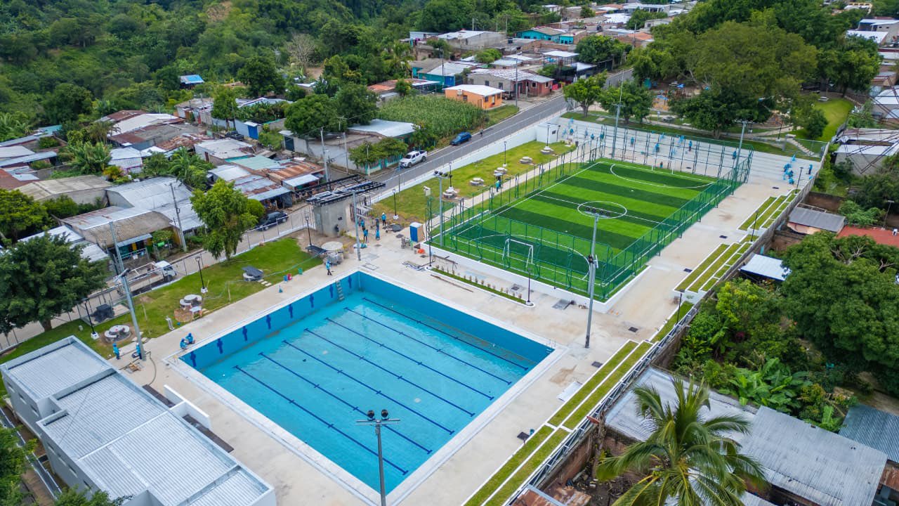 DOM avanza en construcción de moderno complejo deportivo en colonia La Esmeralda, El Congo dom-avanza-en-construccion-de-moderno-complejo-deportivo-en-colonia-la-esmeralda-el-congo